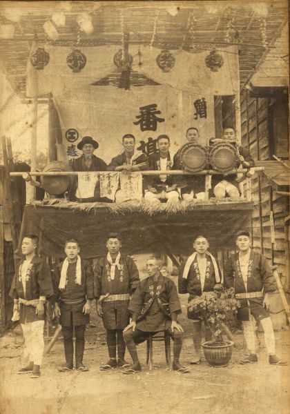 �ԏꚒ�q�A�i�ΗF��j�����q����O