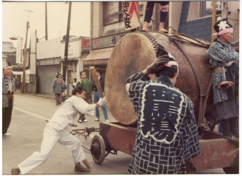 ��{�Б���