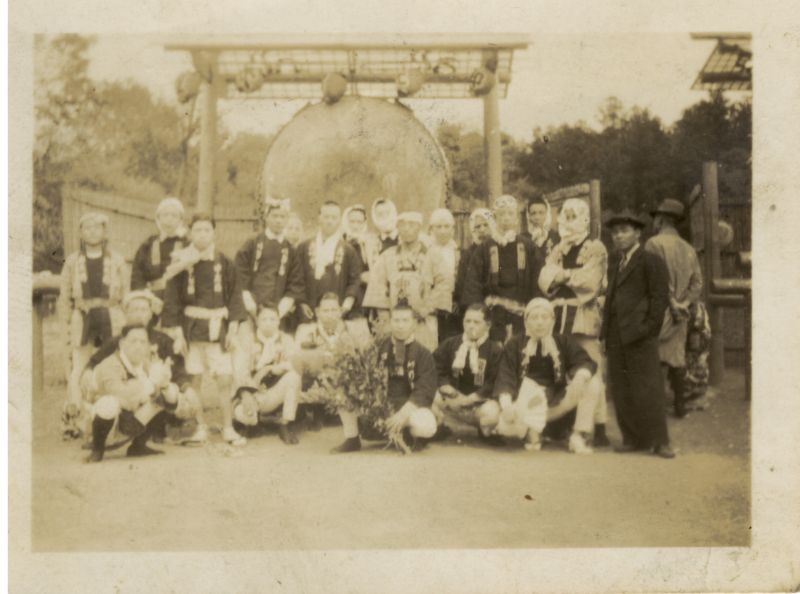 �{������